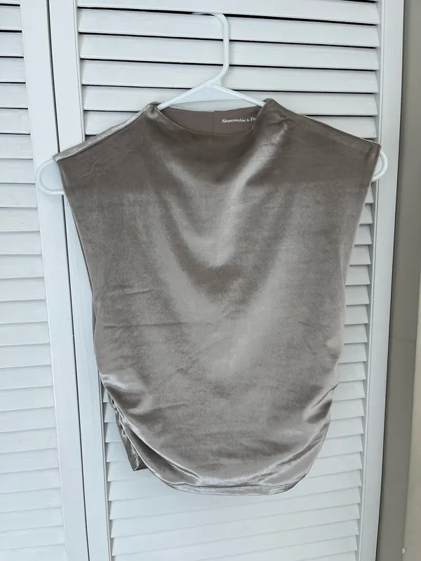 Abercrombie & Fitch Velvet Top - Image 2