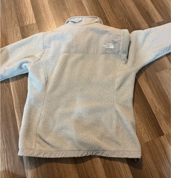 The North Face Women’s Medium Jacket - Image 2