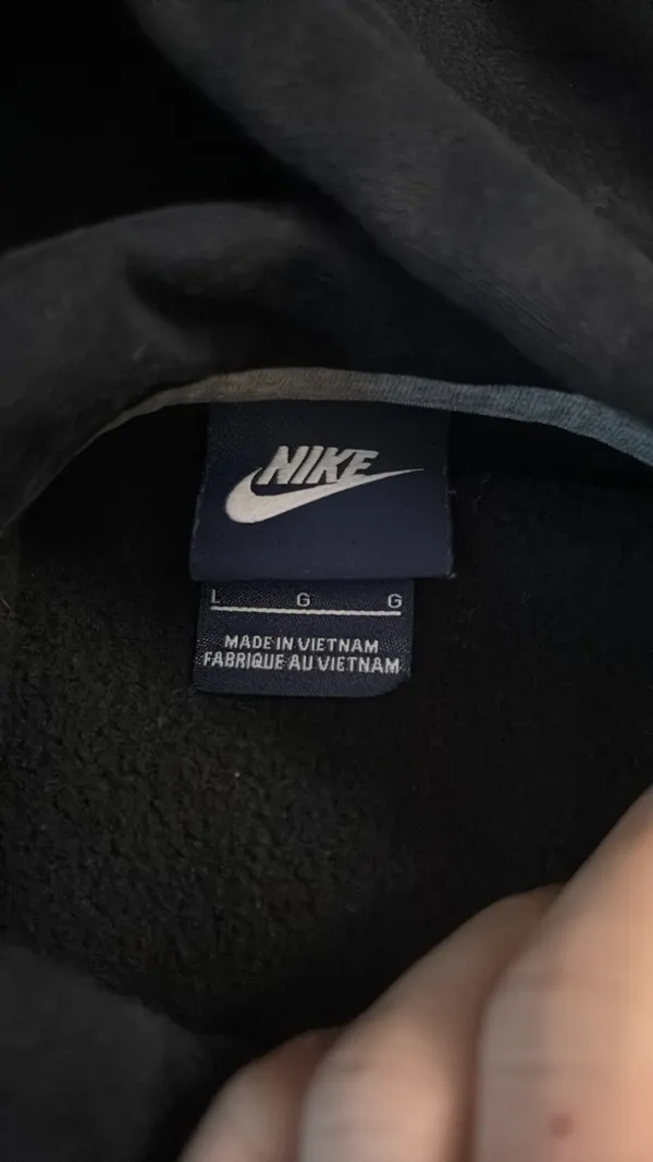 Black Nike Hoodie - Image 3
