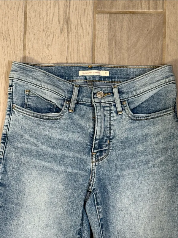 Levi’s 314 Straight-Leg Light Blue Jeans for Women — - Image 4