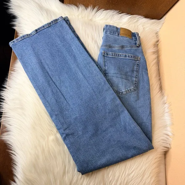 American Eagle Curvy Super High-Rise Baggy Straight Leg Jeans Size 2L - Image 3