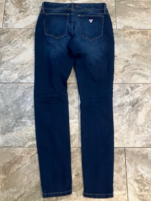 Guess Medium Rise Curvy Skinny Jeans Sz 26 - Image 5