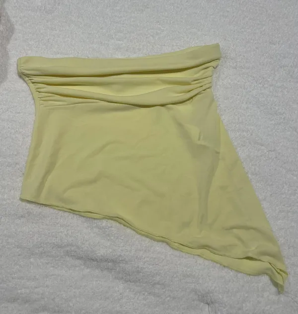 Urban Outfitters NWOT Asymmetrical Top Yellow - Image 2