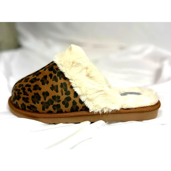 Volatile Microsuede with Faux Shearling Slipper Leopard Fluff 9 Brown - Image 6