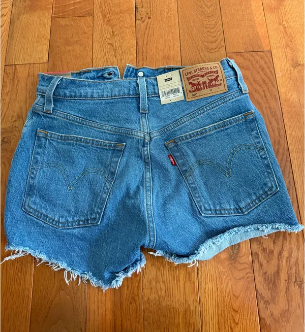 Levi’s Shorts - Image 2