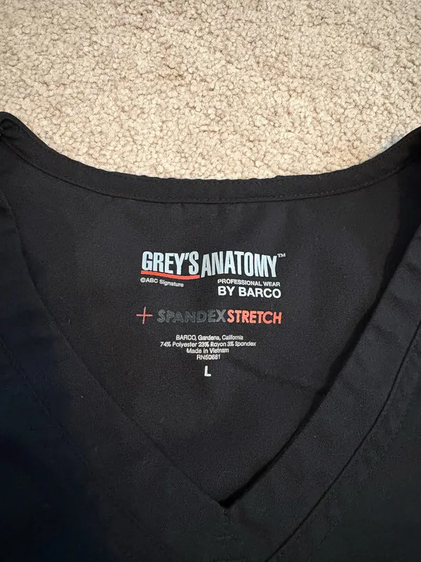 Grey's Anatomy Scrubs - Image 3