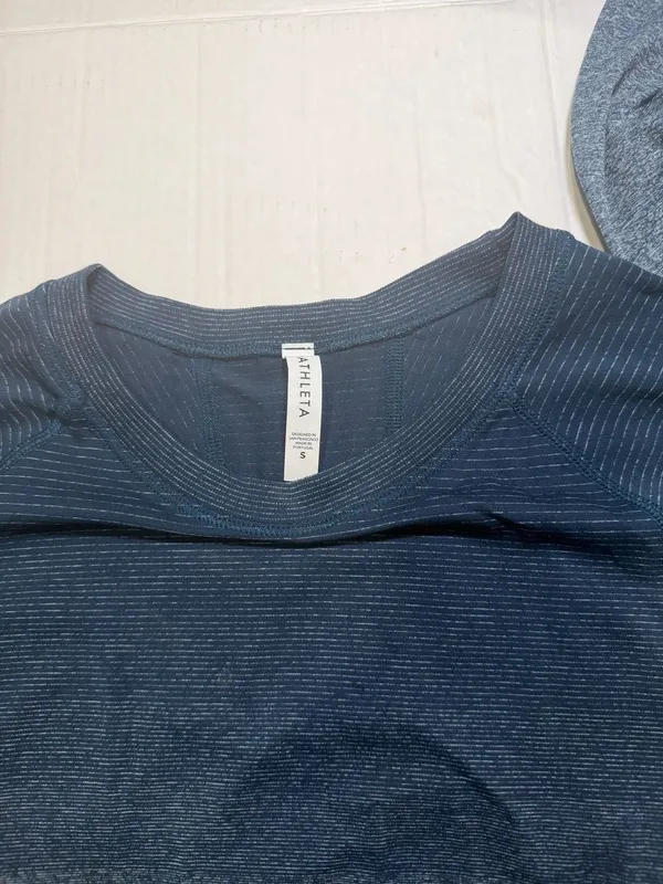 Athleta Momentum Seamless Long Sleeve Crew Top Blue - Image 3