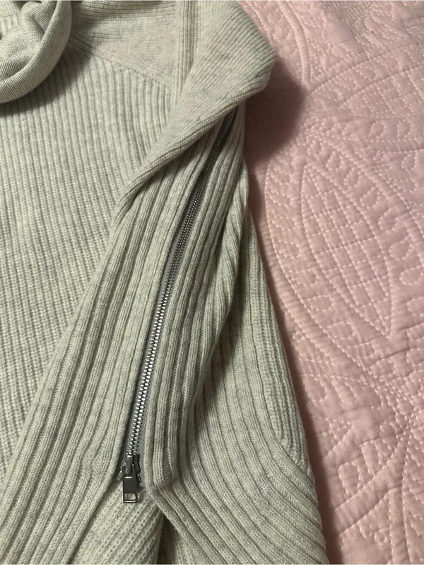 Vince Heathered Light Gray Ribbed Cowl Neck Sweater - Image 6