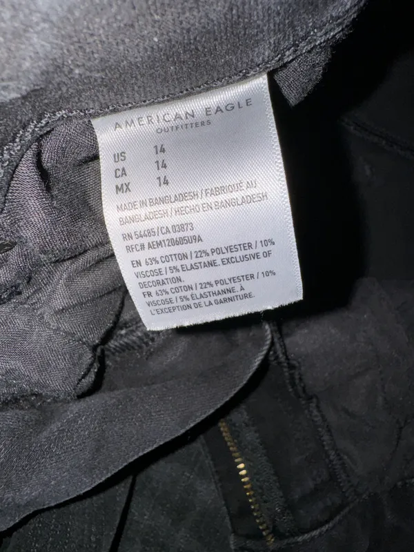 American Eagle Outfitters Shorts - Image 3