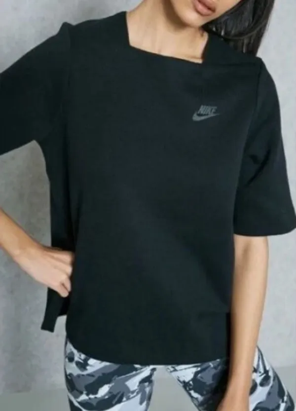 Nike Sportswear Tech Heat Gear Women's Top Black medium - Image 8