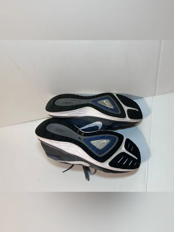 Nike blue/gray sneakers shoe women size 9 - Image 6