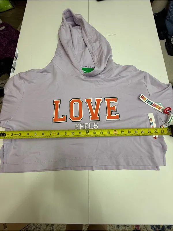 Alice + Olivia Lavender Cropped Hoodie with Orange 'LOVE' Graphic size M - Image 6