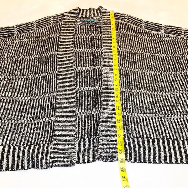 ALICE + OLIVIA Black White Wool Nera Rib Knit Boxy Cardi Sweater Size Large - Image 5