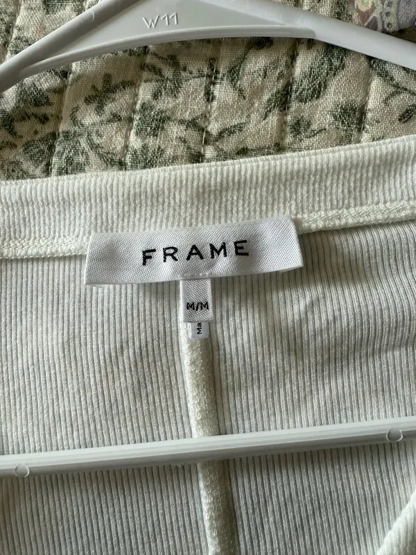 Frame top - Image 2
