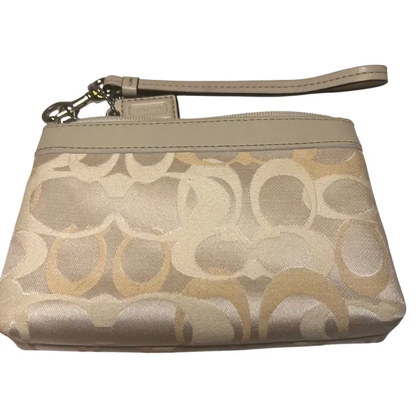 Coach Signature Jacquard Wristlet Women Small Cream‎ Gold Pleated Monogram Bag - Image 2