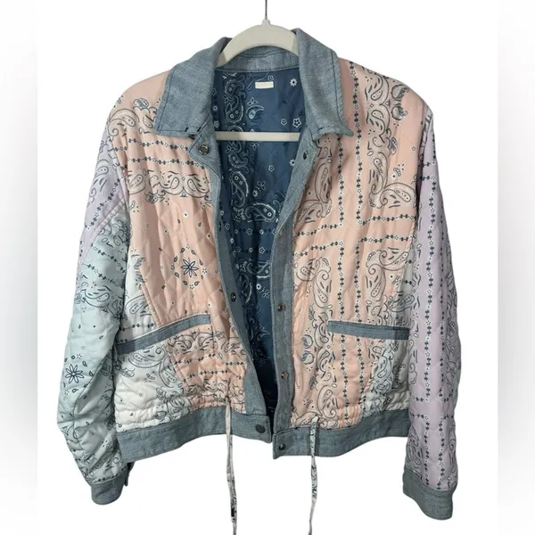 BLANK NYC Reversible Quilted Denim Jacket Large Blue Floral Snap Front Coat - Image 9