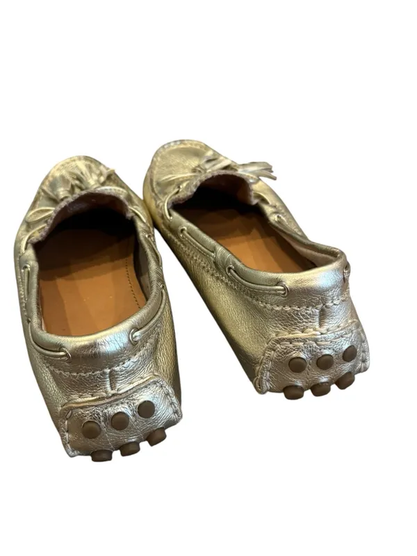 Coach Nadia driving moccasins in gold 9 like new! - Image 4