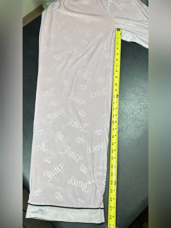 Juicy Couture Size XL Pink Velour All Over Logo Pajama Set - Image 6