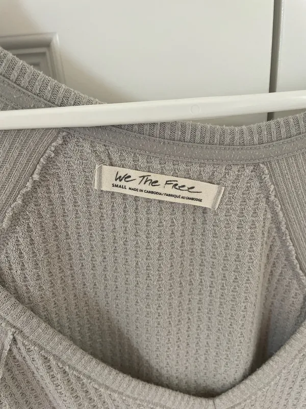 Free People Grey Long Sleeve Top - Image 3