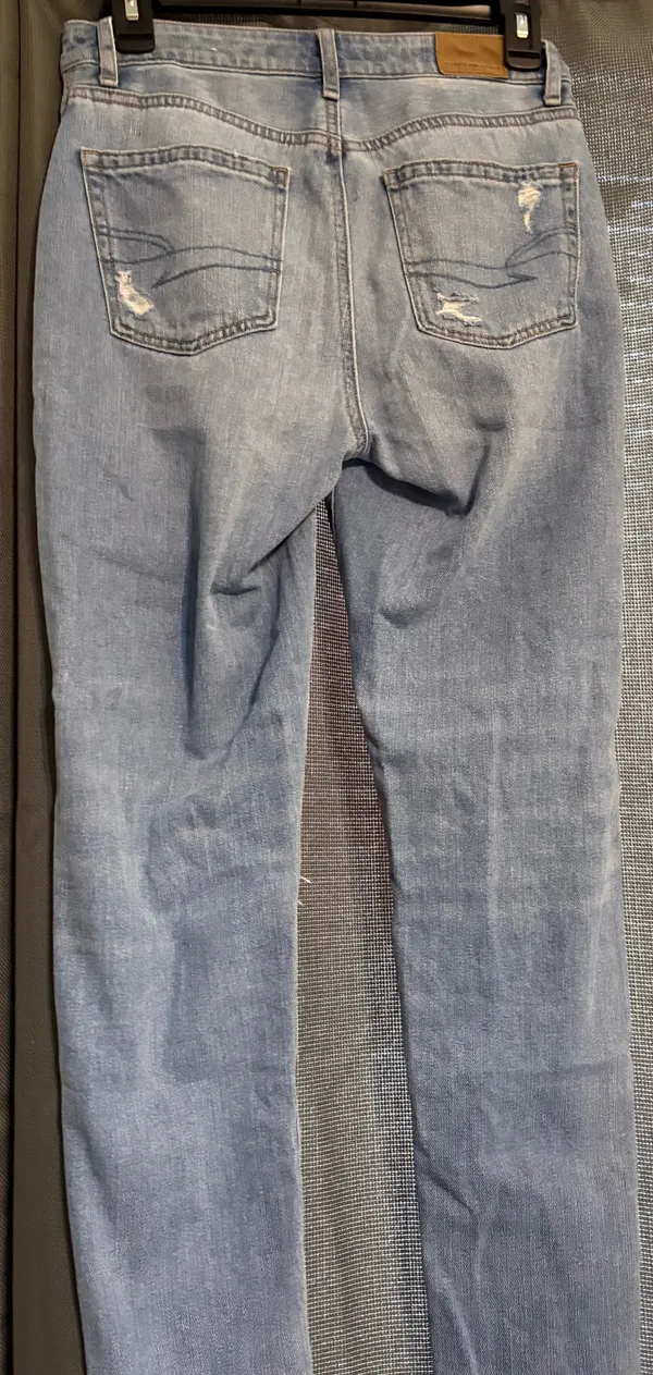 American Eagle Mom Jeans Ripped - Image 3