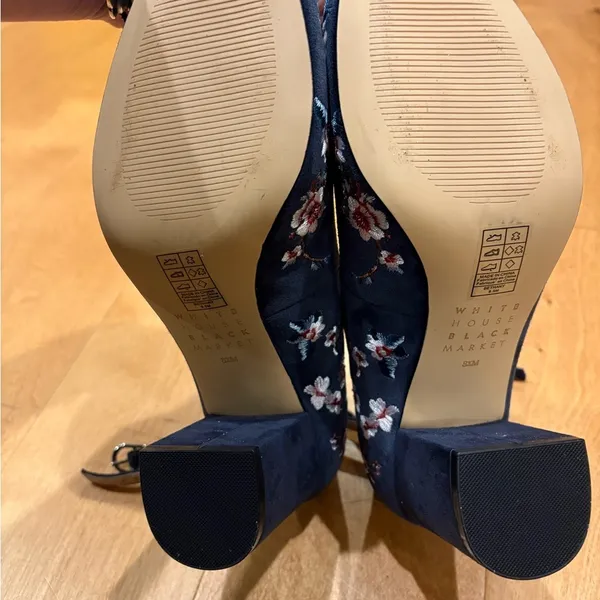 White House black market Bethany blue suede embroidered shoes 8.5 - Image 8