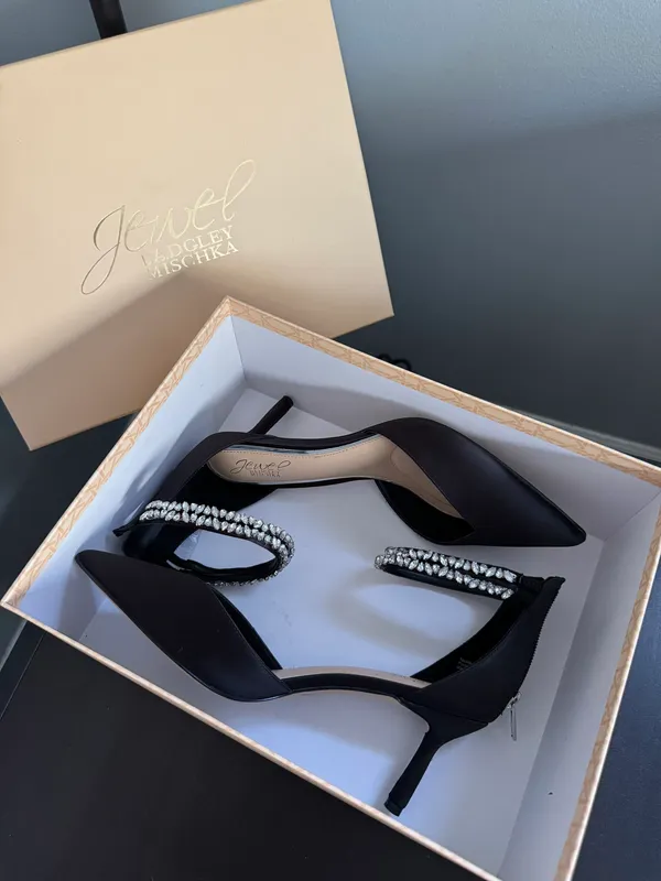 Badgley Mischka Heels - Image 2