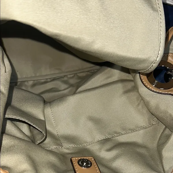 Coach Blue and Tan Shoulder Bag with Chic Design - Image 6