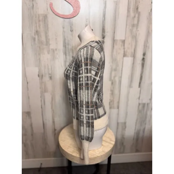 Evereve Plaid Fuzzy Knit Sweater XS Gray Cream Soft Warm Cozy - Image 3