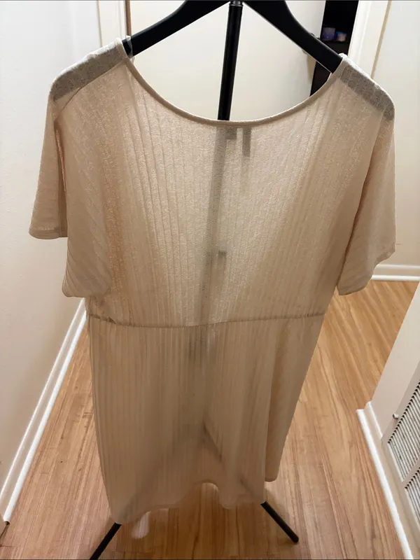 Light beige V-Neck Pleated Midi Dress - Image 5