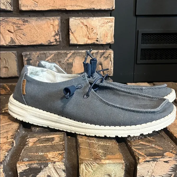 Hey Dude Women’s Wendy Chambray Navy & White Shoes‎ Size 8 - Image 2