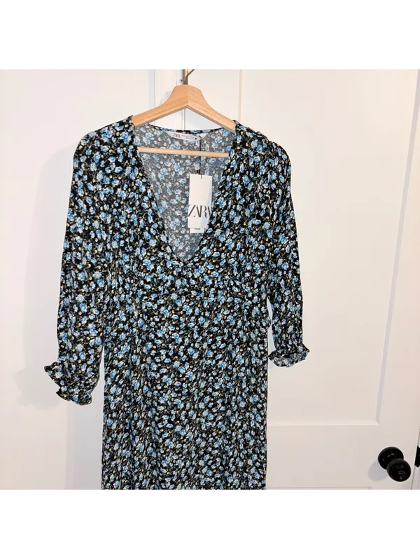 Zara NWT $70 Woman’s XL floral Ruffle hem midi dress flowered Open Neck - Image 4