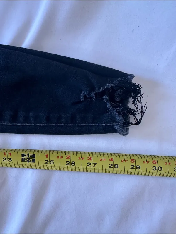 American Eagle Outfitters Black Distressed Jeggings - Image 7