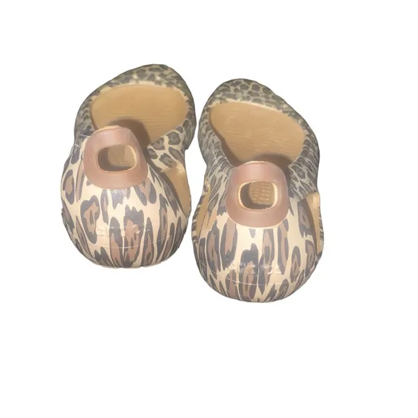 Crocs slip on leopard print size 8 - Image 2