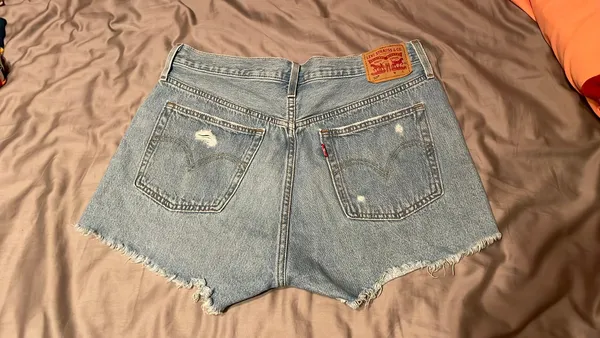 Levi’s Shorts 501 - Image 2