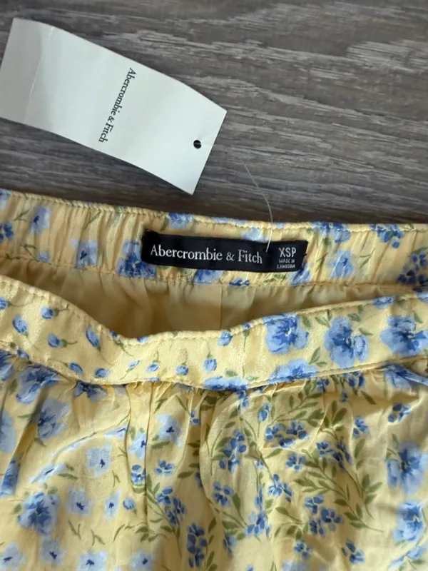 NEW Abercrombie & Fitch Drama Tiered Maxi Skirt and Puff Sleeve SET - Image 10