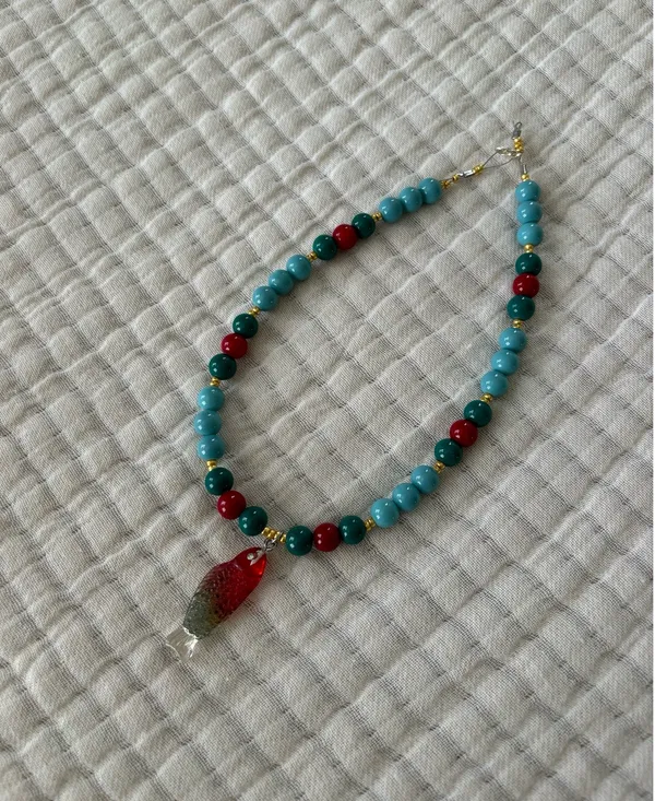 Handmade Beaded Necklace - Image 4
