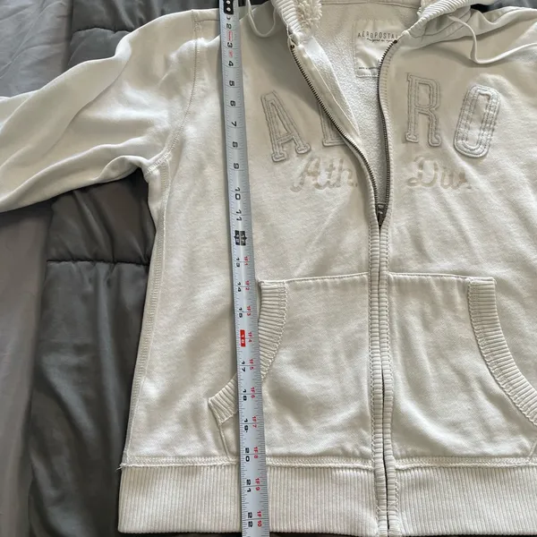 Y2K Aeropostale White Hoodie with White Logo size Large - Image 4