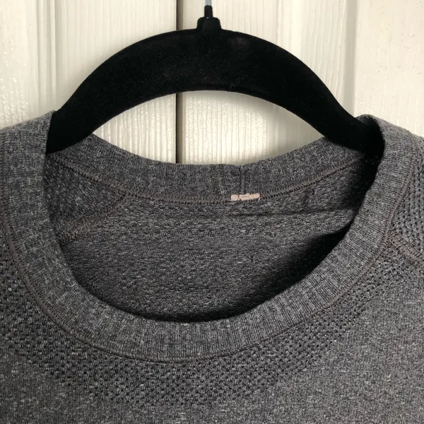 Lululemon Swiftly Tech Long Sleeve Heathered Gray Top Size 6 - Image 3