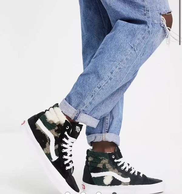 Vans SK8-Hi Sherpa sneakers in camo - Image 2