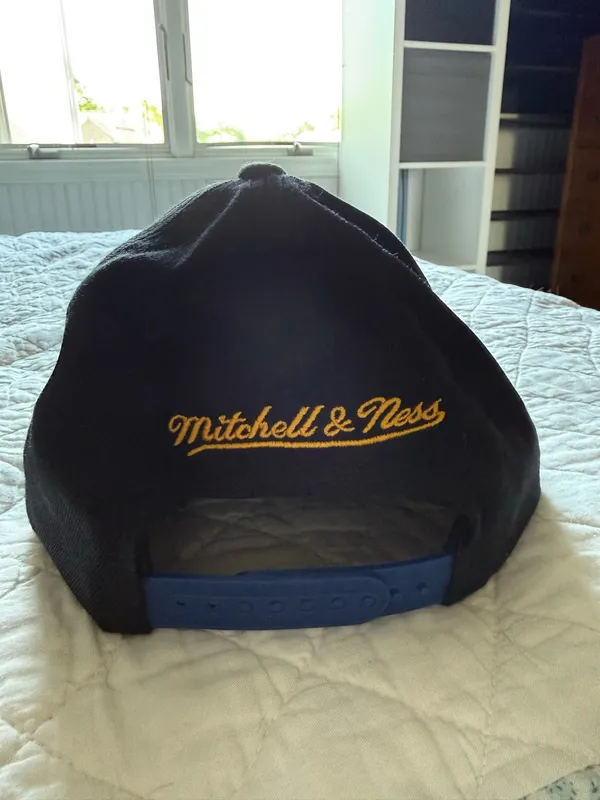 Mitchell & Ness Golden state warriors hat - Image 2