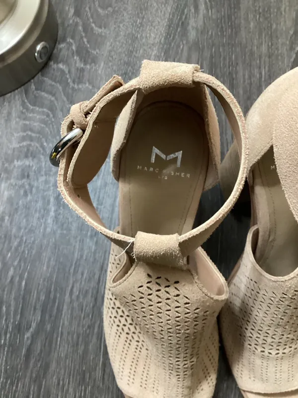 Marc Fisher Vixen Cutout Suede Block Heel Sandals Size 7M Tan - Image 2