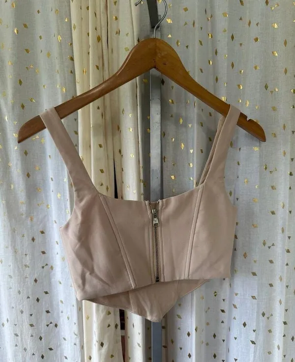 Tiger Mist Mesh Square Neckline Back Zip Nude Boning Bodice V Hem Corset Top XS - Image 4
