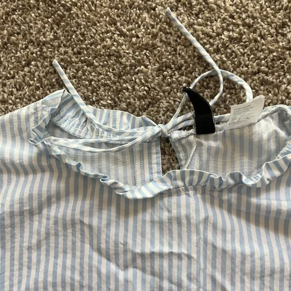 H&M Blouse Long Sleeve Ruffled Collar and Hem Blue Vertical Stripes Zip Small - Image 3