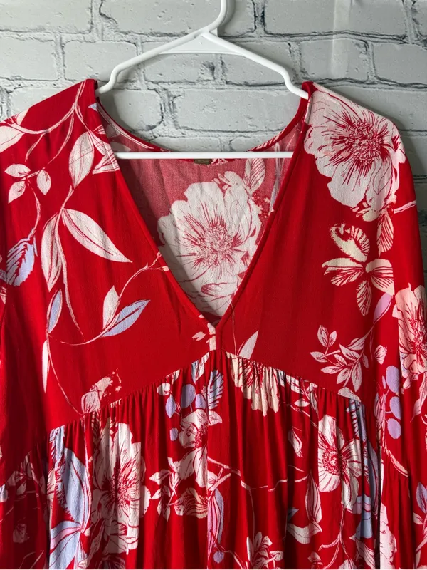 Free people Bella Red Floral V-Neck Babydoll Tunic - Image 4