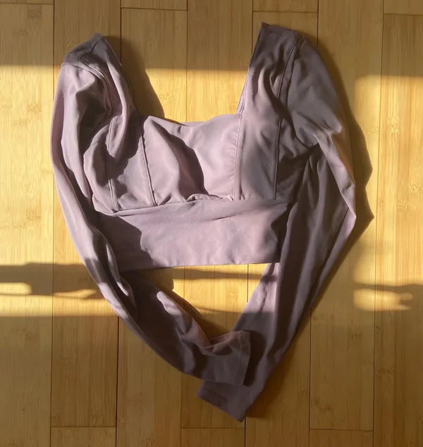 New mauve crop top long sleeve size 6 never worn - Image 2