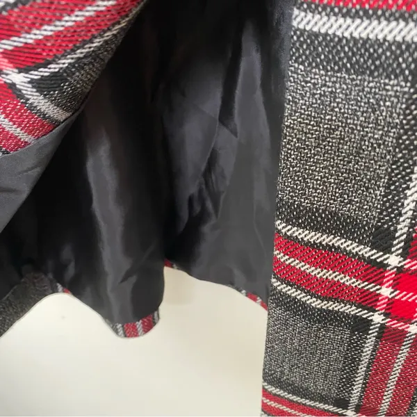 Nine West plaid over coat/blazer in size 16 red gray white - Image 7