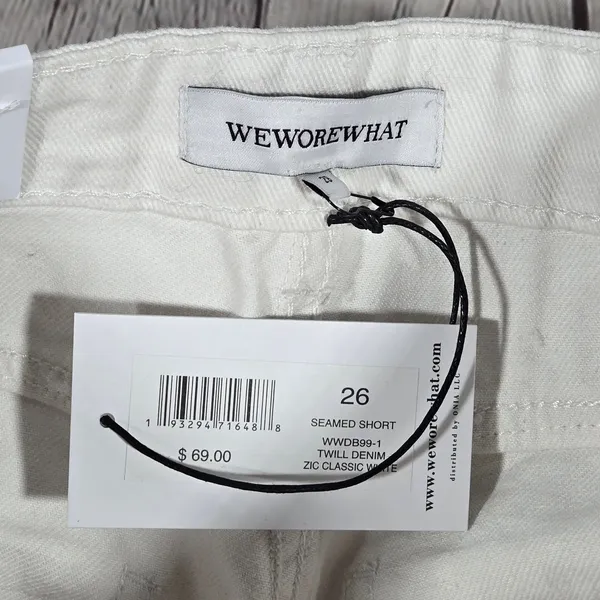 WeWoreWhat Seamed Short High Rise Twill‎ Denim White Button Fly WWDB99-1 Size 26 - Image 4