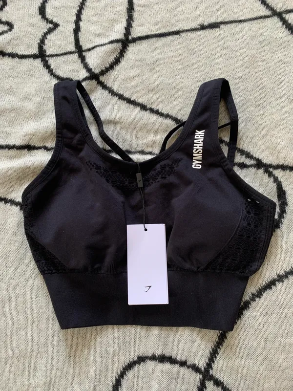 Gymshark Cropped Top - Image 4