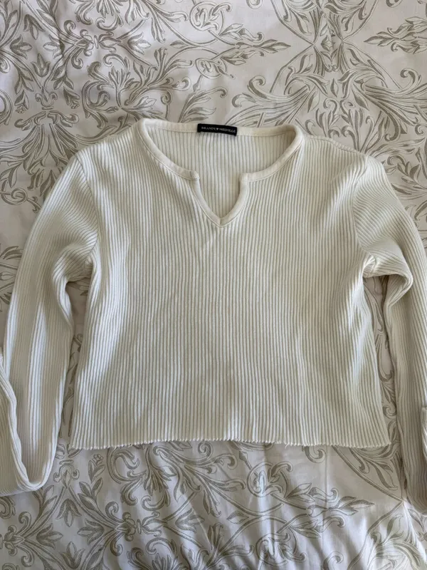 Brandy Melville Knit Long Sleeve - Image 3