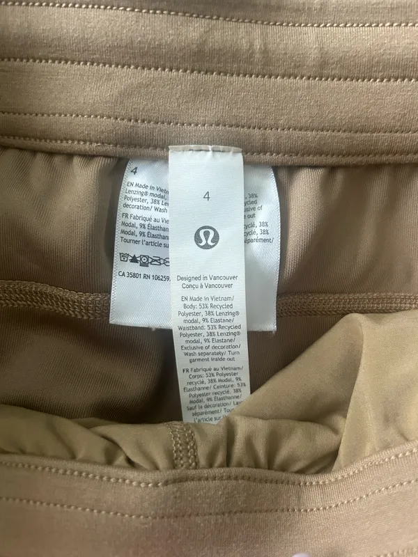 Soft Stream High-Rise Lululemon Shorts 4" - Image 4